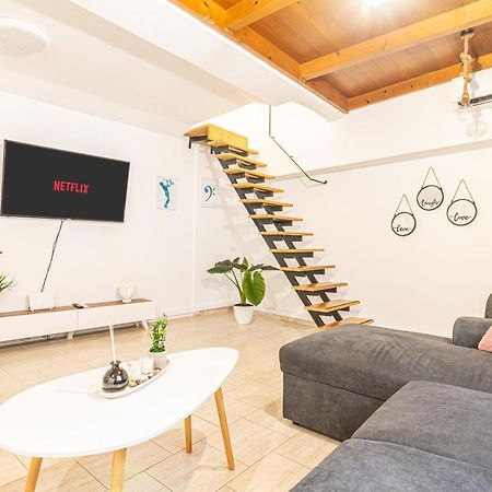 New Loft In The Heart Of City Center Iraklio Eksteriør billede