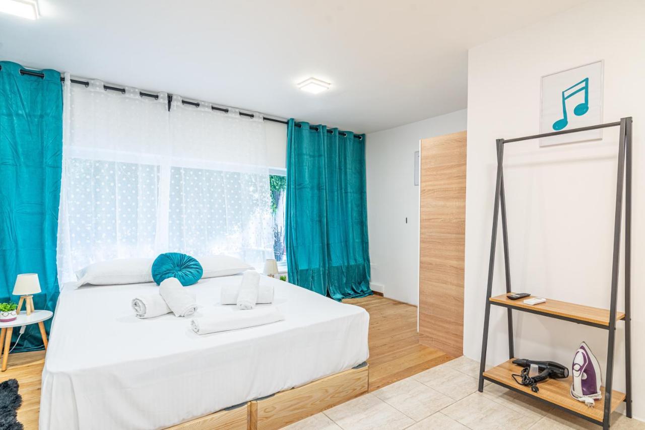New Loft In The Heart Of City Center Iraklio Eksteriør billede