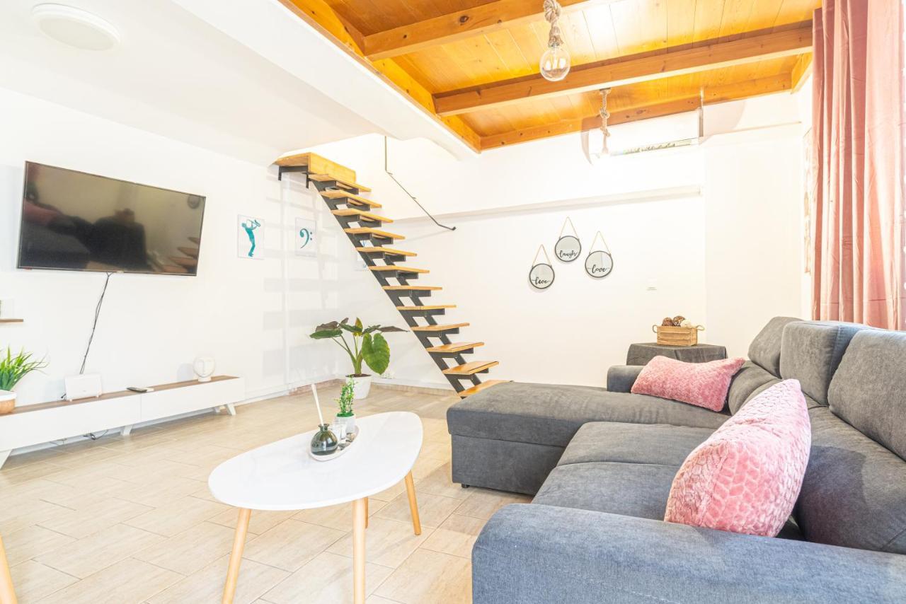 New Loft In The Heart Of City Center Iraklio Eksteriør billede