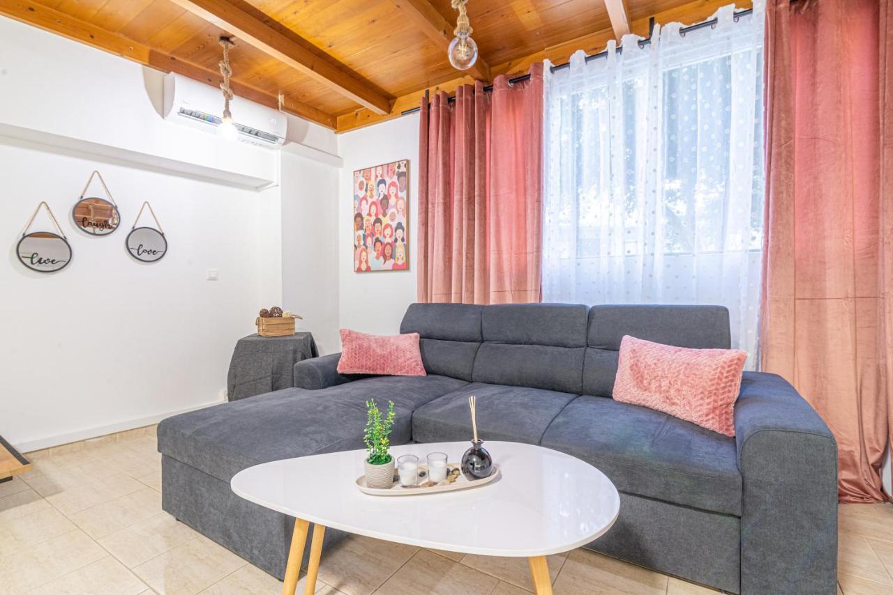 New Loft In The Heart Of City Center Iraklio Eksteriør billede